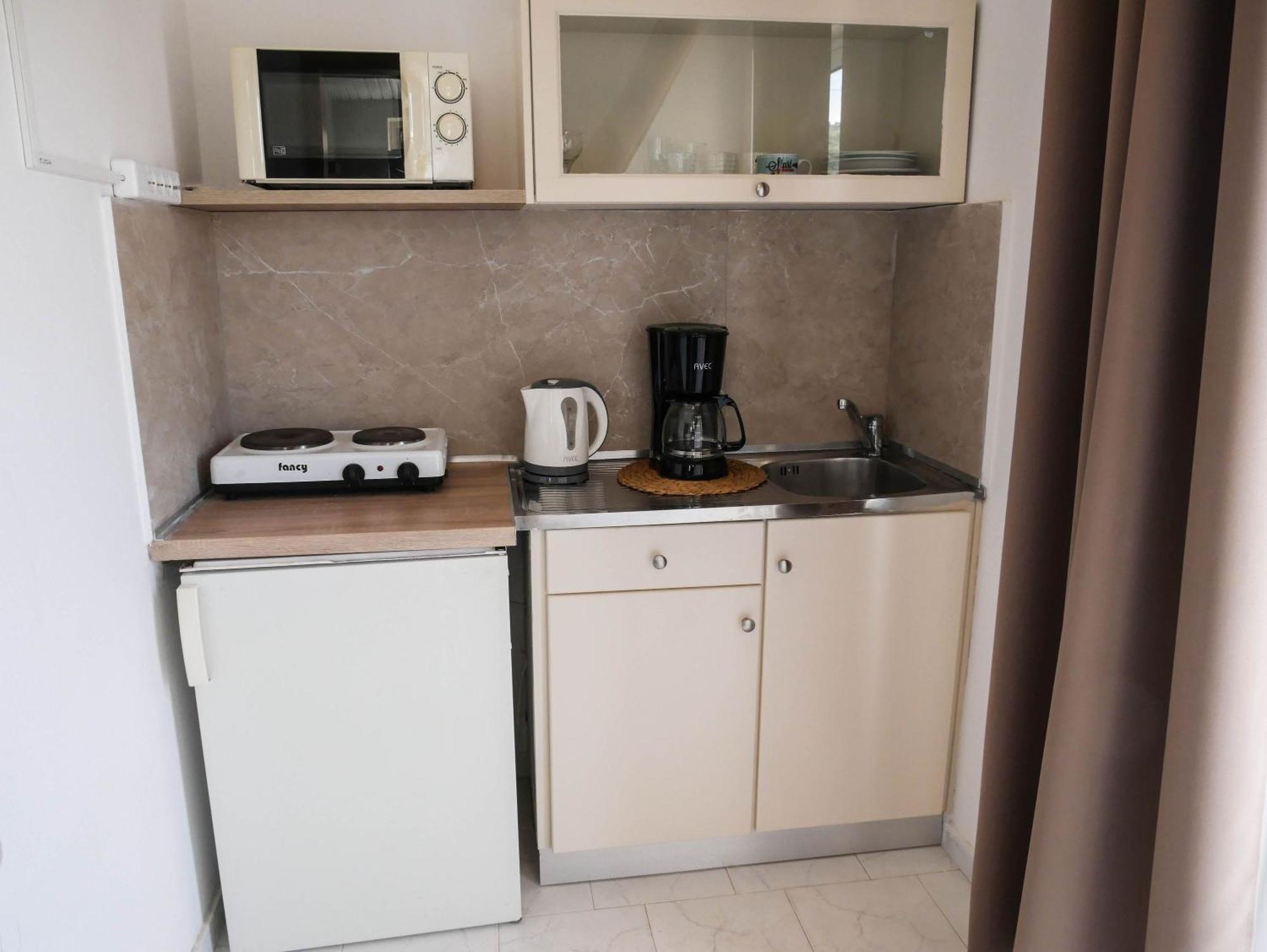 Agia Marina Litinas Apartments With Pool מראה חיצוני תמונה