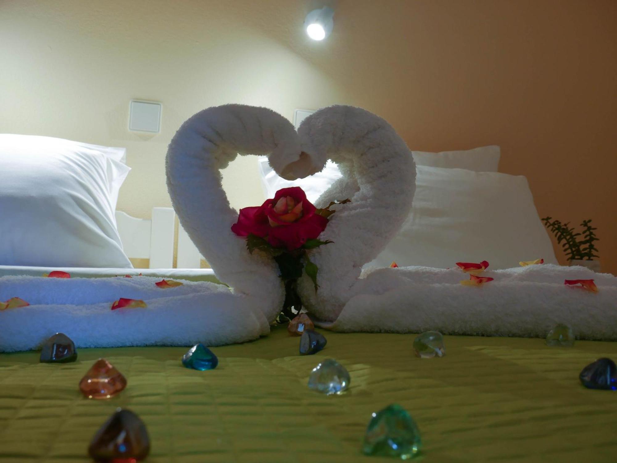 Agia Marina Litinas Apartments With Pool מראה חיצוני תמונה