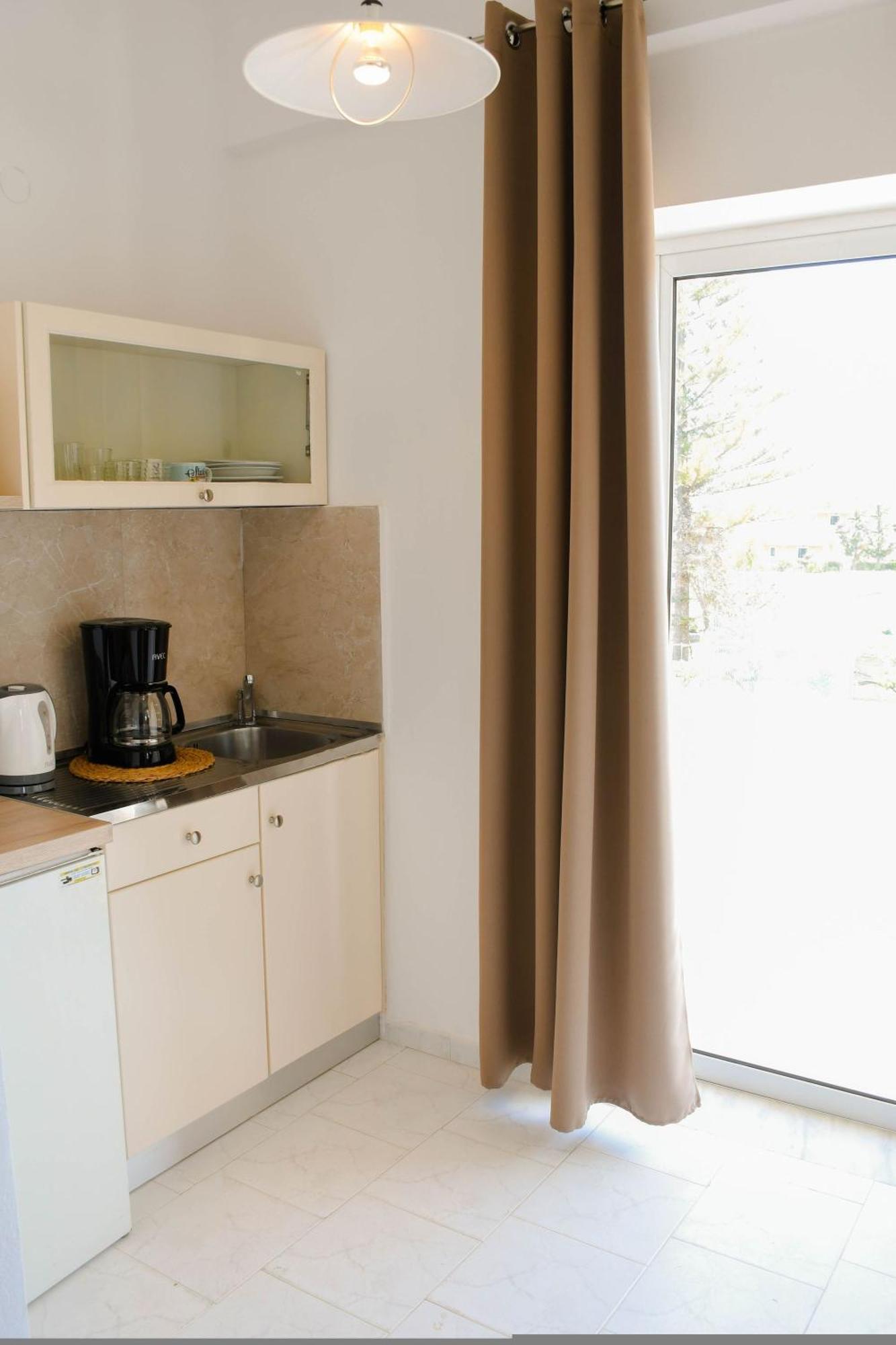 Agia Marina Litinas Apartments With Pool מראה חיצוני תמונה